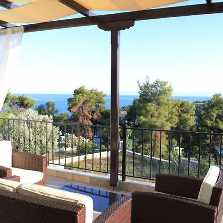 Alonnisos Anemologio Seafront With Private Pool ヴォトシ